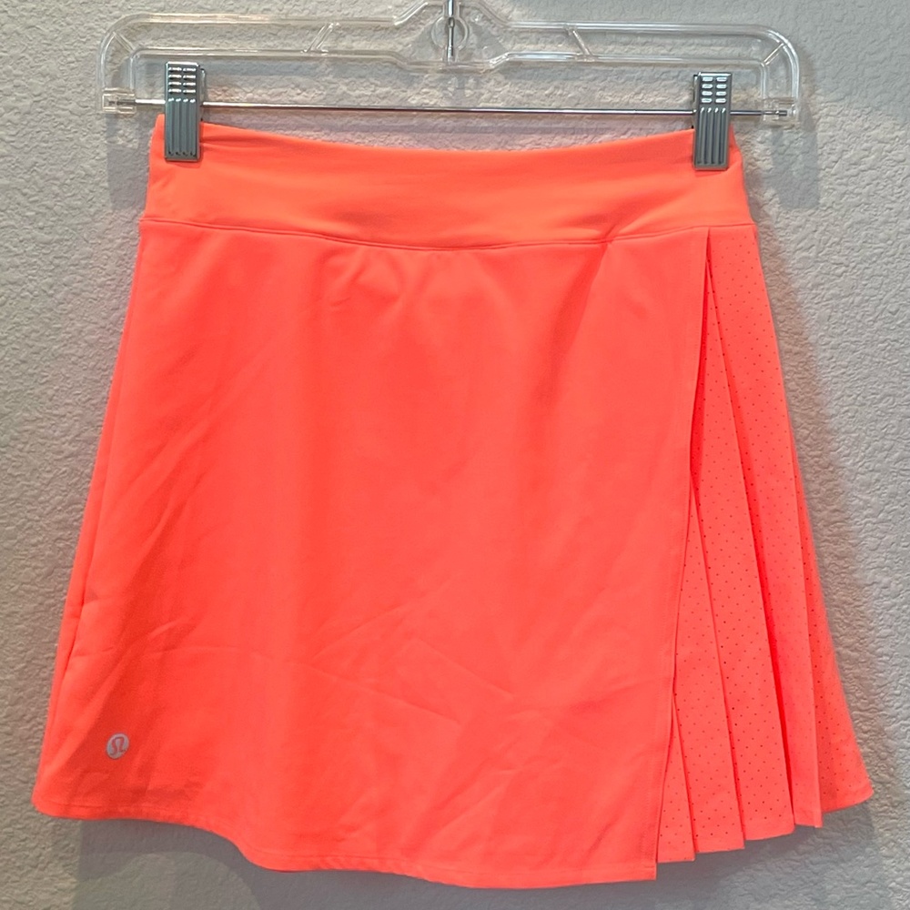 Lululemon Asymmetrical Pleated Tennis Skirt in Sunset Size 0